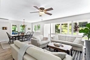 Smart-TV, DVD-Player, Bücher