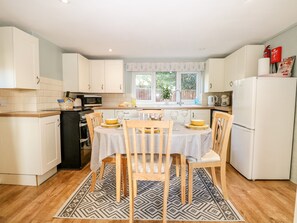 Private kitchen - Cosy Cottage (Bexhill-on-Sea)