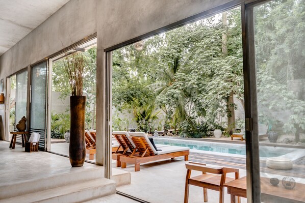 Alberca al aire libre 