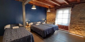 9 bedrooms, WiFi, bed sheets