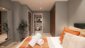 Luxury Apartment, Ensuite (23)