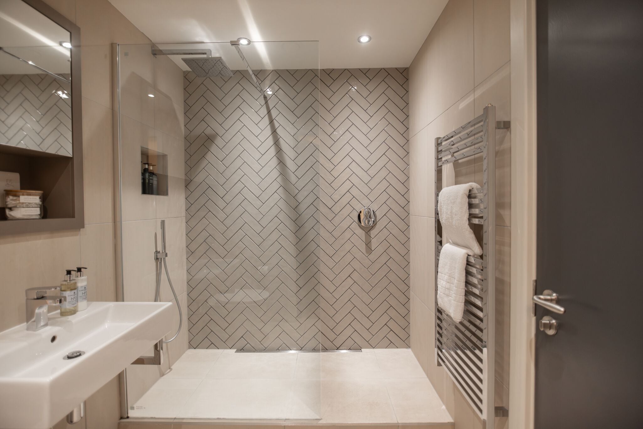 Luxury Apartment, Ensuite (23) | Bathroom