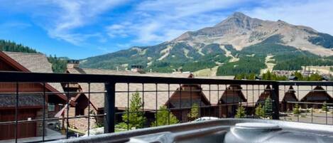 Bañera de hidromasaje al aire libre