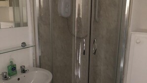 Apartment, eigenes Bad (The Snug) | Badezimmer