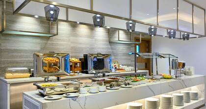 Comfort Hotel Jeddah King Road