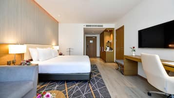 1 habitación, cubrecamas, colchones Select Comfort y minibar