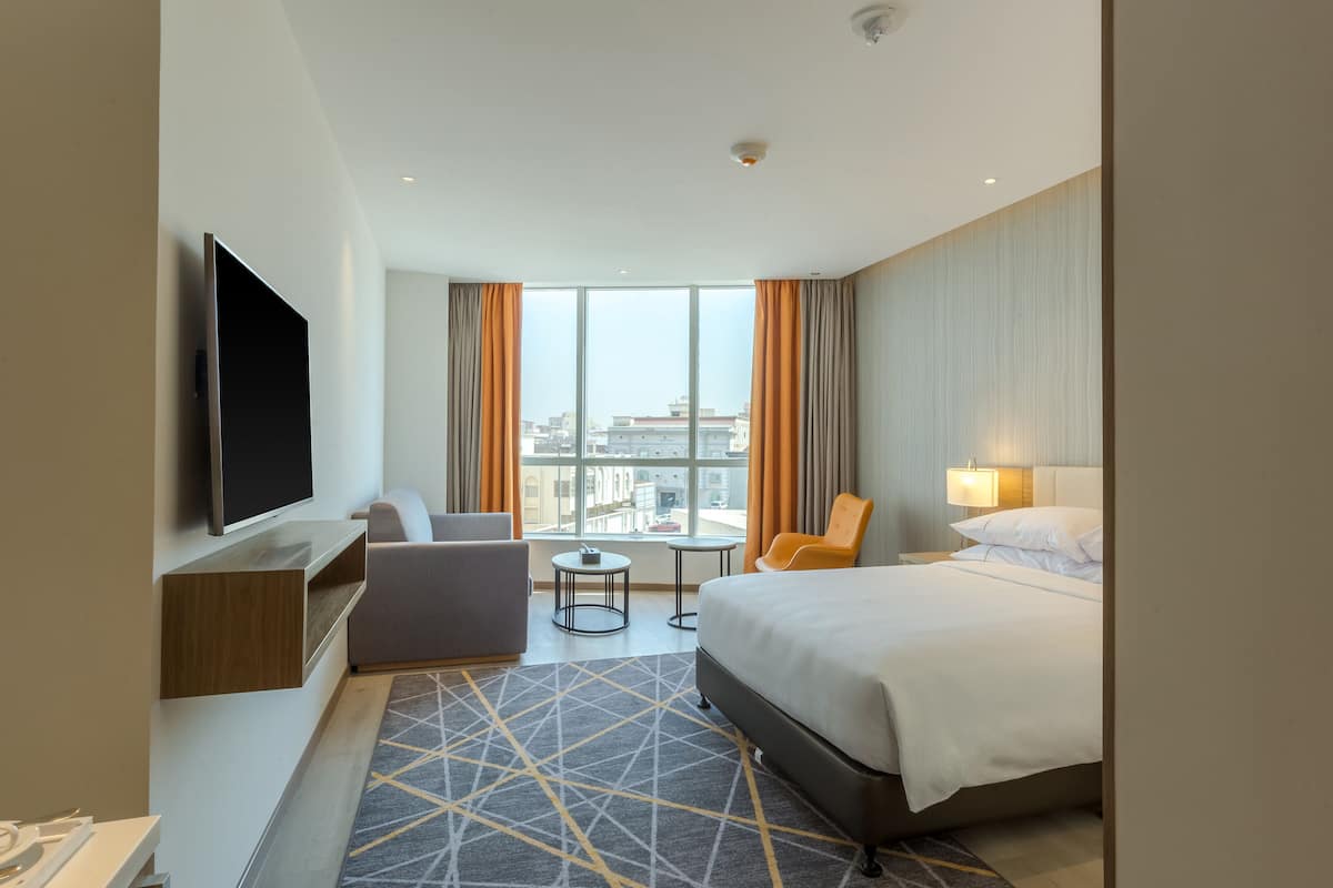 standard room, 1 king bed with sofa bed, accessible | 1 bedroom, down duvets, select comfort beds, minibar