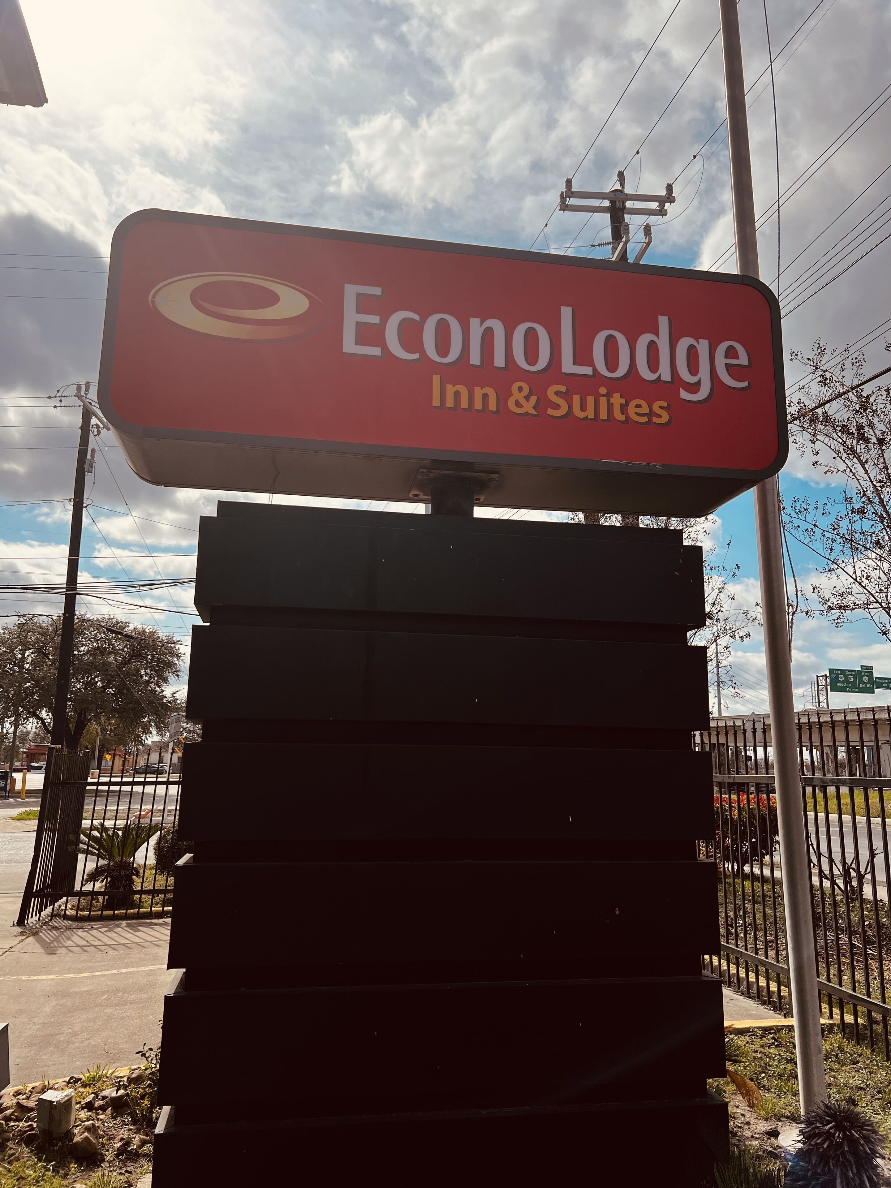 Photo - Econo Lodge Inn & Suites Downtown San Antonio