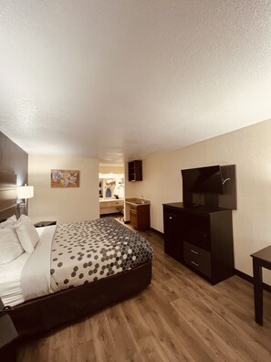 Kamar, 1 Tempat Tidur King, akses difabel, Bebas Asap Rokok | Wi-Fi gratis