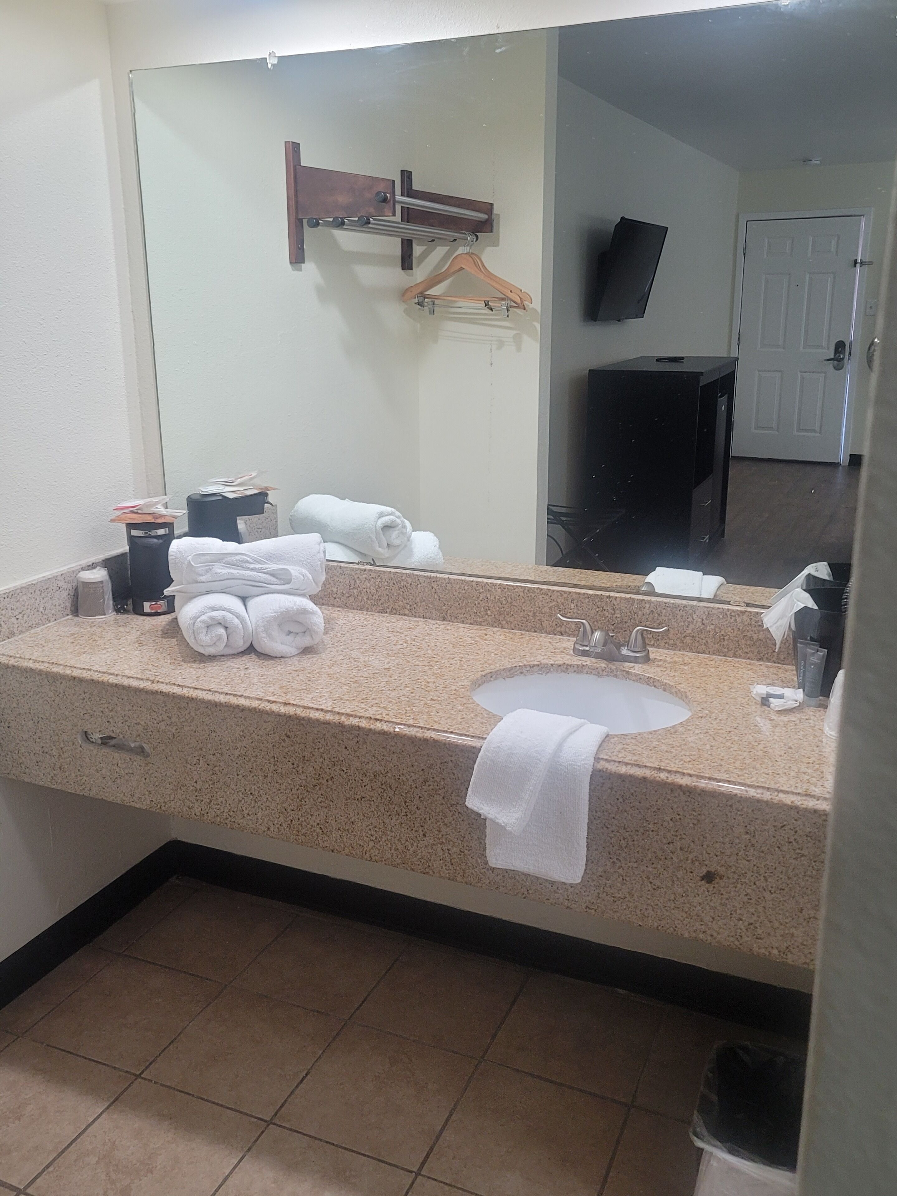 Photo - Econo Lodge Inn & Suites Downtown San Antonio