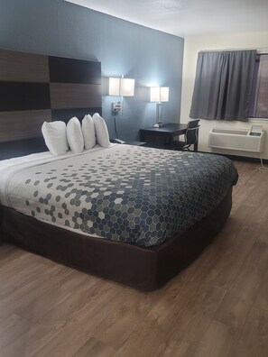 Kamar, 1 Tempat Tidur King, akses difabel, Bebas Asap Rokok | Wi-Fi gratis