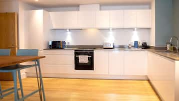 Comfort Apartment, Accessible, Ensuite | Shared kitchen