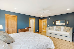 ハウス (328 Woodmere Dr.) | 3 室のベッドルーム、WiFi (無料)