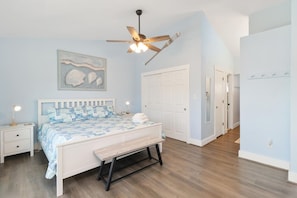 2 bedrooms, iron/ironing board, travel cot, WiFi