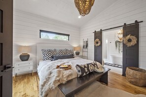 3 habitaciones, wifi gratis y ropa de cama