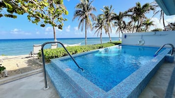 Utomhuspool