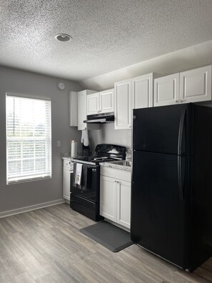 Fridge, microwave, oven, coffee/tea maker