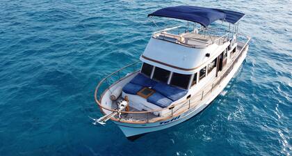 Classic Trawler Yacht 40ft