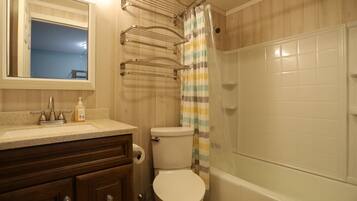 Kondominium (Windsor Hill G67, Waterville Valley) | Kamar mandi