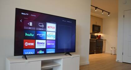 Exquisitely furnished 2-bedroom condo @ Bridgwater!