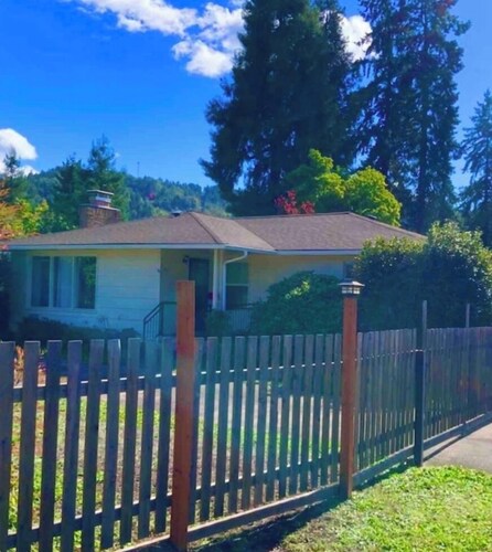 Fabulous FOUR BEDROOM House across from the River in Prime Central Area