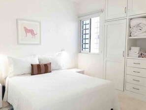 1 bedroom, in-room safe, desk, iron/ironing board
