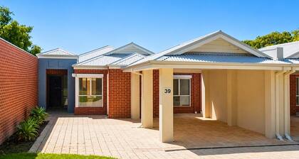 Escape to 39 @ Cape View-family accommodation in Cape View Resort