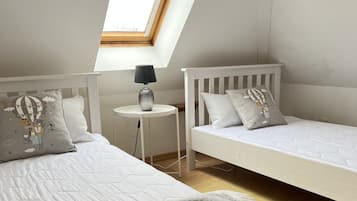 3 Schlafzimmer, Bügeleisen/Bügelbrett, Reisekinderbett, kostenloses WLAN