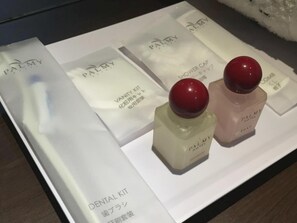 Bathroom amenities
