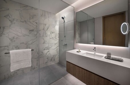 Doubletree By Hilton Abu Dhabi Yas Island Residences - Image 50