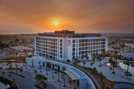 Doubletree By Hilton Abu Dhabi Yas Island Residences - Image 2