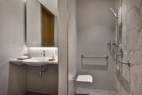 Doubletree By Hilton Abu Dhabi Yas Island Residences - Image 49