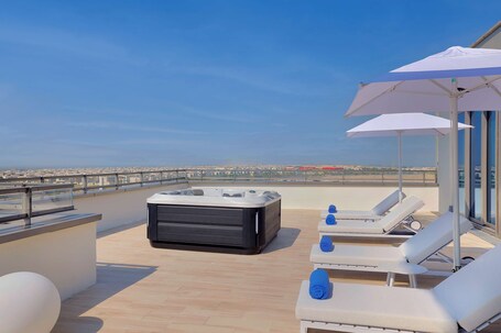 Doubletree By Hilton Abu Dhabi Yas Island Residences - Image 17