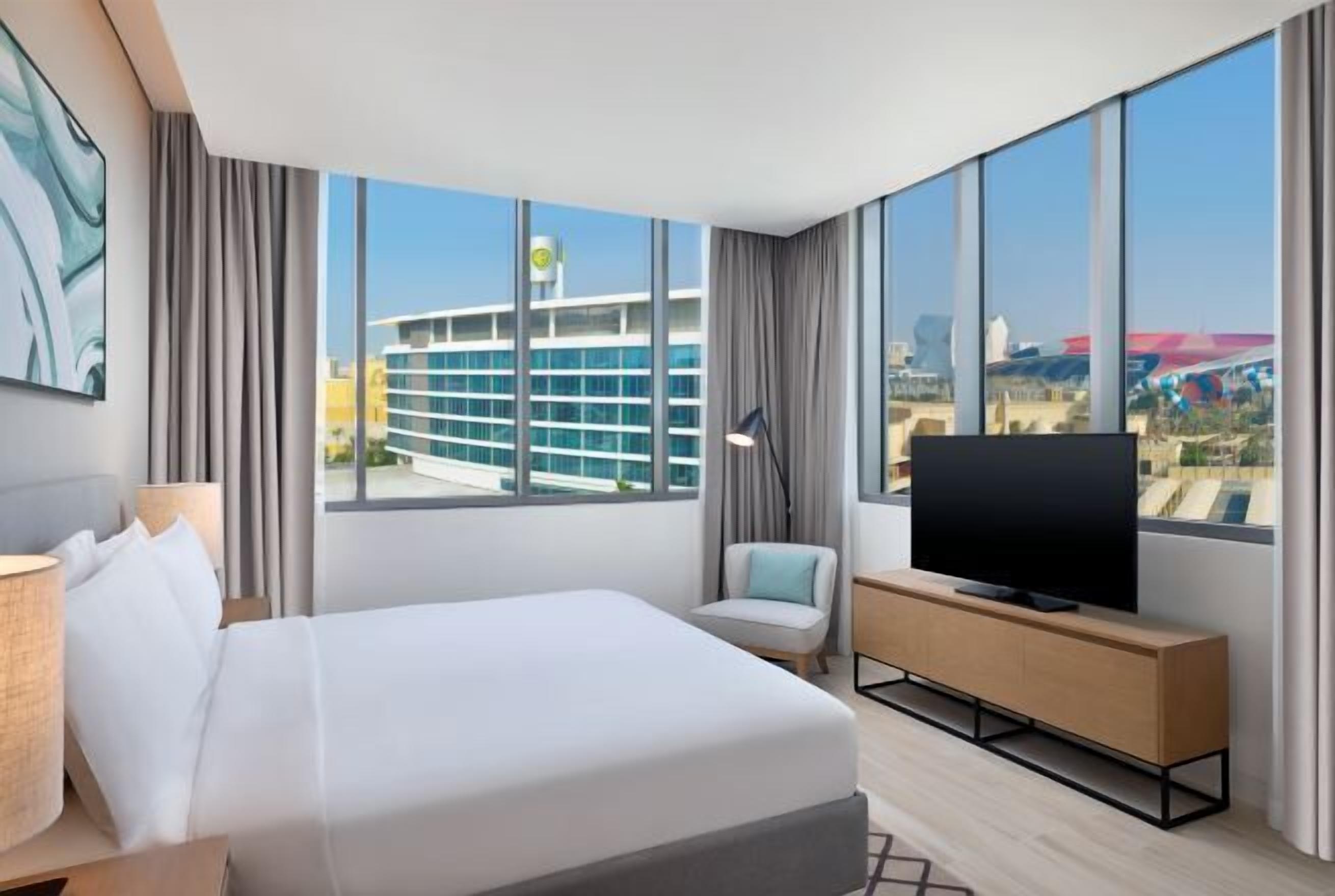 Premium bedding, in-room safe, individually furnished, desk