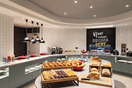 餐厅. 康斯坦茨希尔顿汉普顿酒店