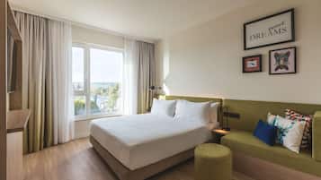 Allergikerbettwaren, Zimmersafe, laptopgeeigneter Arbeitsplatz