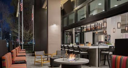 Home2 Suites By Hilton Woodland Hills