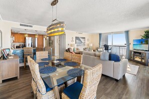 Dining - South Hampton 1110 Oceanfront w/Pool/Beach (Myrtle Beach)