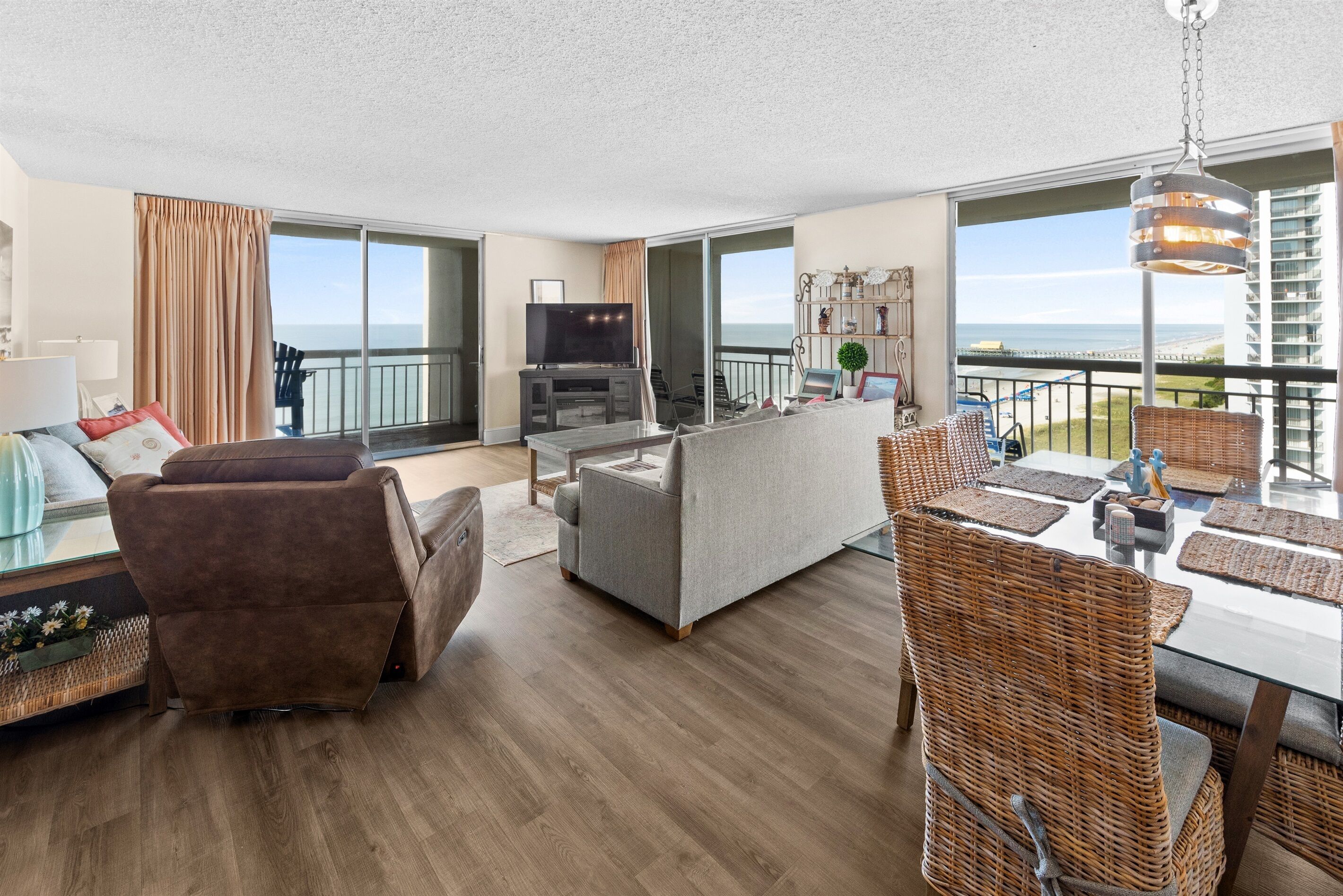 リビング エリア