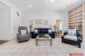 TV, DVD player, stereo - Atlantic View Pool Home ~ Sleeps 12 ~ Great Ocean Views and Lots of Decks! (Saint Augustine)