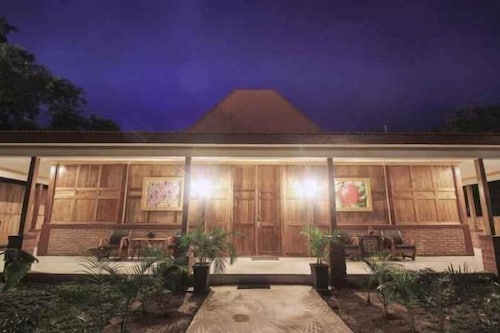 Parai Beach Resort Telengria