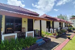 Room - Parai Beach Resort Telengria (Pacitan)