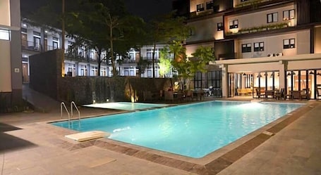 Pool. Grand Cordela Hotel As Putra Kuningan