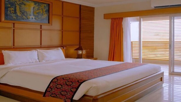 Room - Sutan Raja Hotel Kolaka (Kolaka)