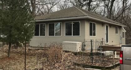 Cabin at the end of the road! Lower Pine Lake