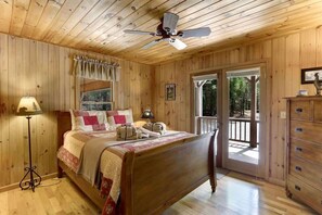 2 habitaciones, tabla de planchar con plancha y cuna de viaje 