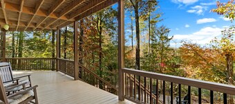 Sunshine In The Pines-Amazing Mountain Views, Fire Pit, Hot Tub, Spacious Home