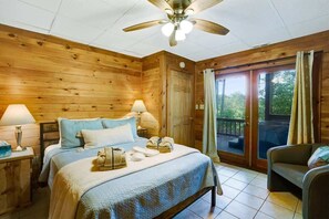 3 Schlafzimmer, Bügeleisen/Bügelbrett, Reisekinderbett, kostenloses WLAN