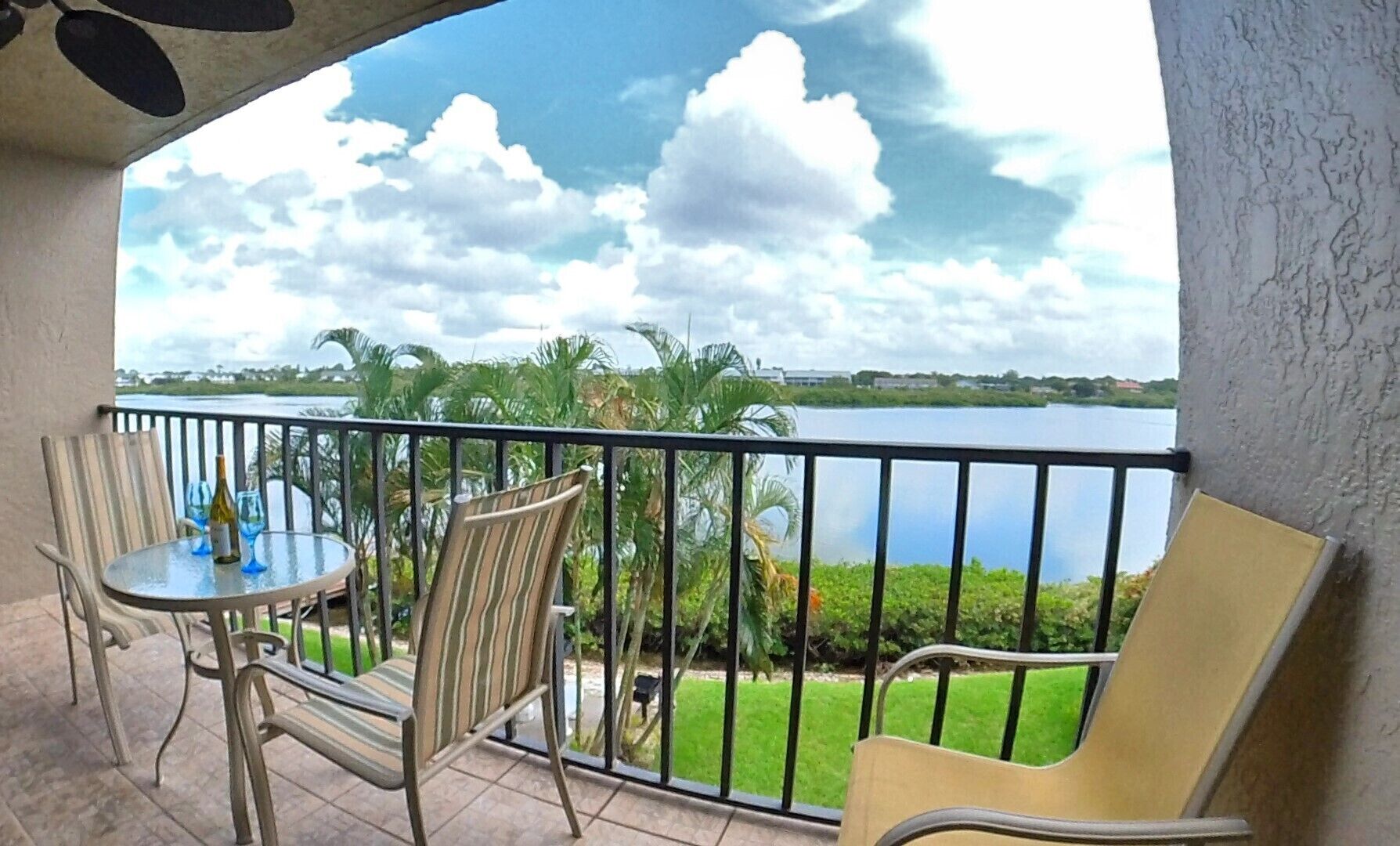 Intracoastal Waterfront, Elevator, Awesome Views!