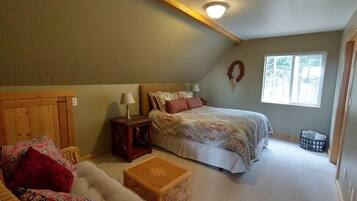 4 bedrooms, free WiFi, bed sheets